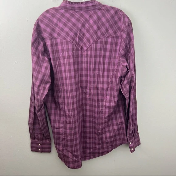 Wrangler Ruffle Gingham Checks Pearl Snap Top - Picture 3 of 6